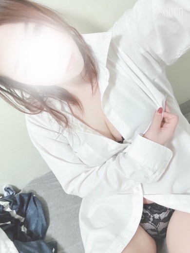 回春エステBLACK WHITE